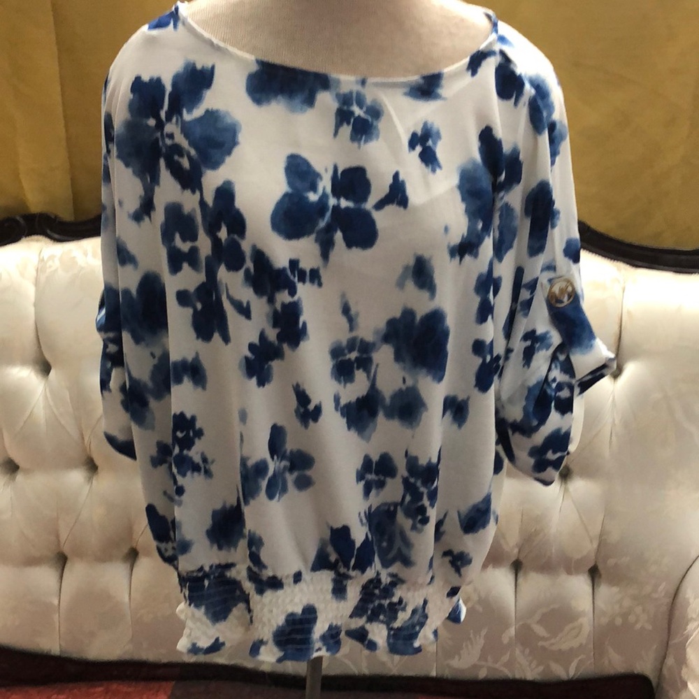 MK Boutique White Tunic with Blue Floral Print